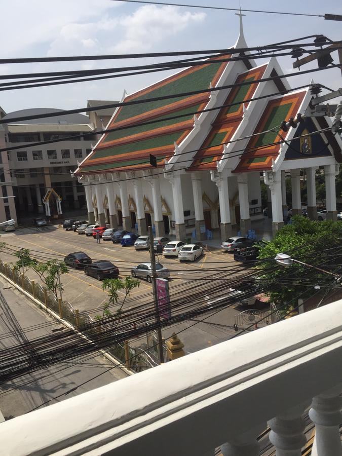 Rock Hotel Bangkok Exteriör bild